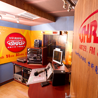 世新廣播電台 FM88.1 LOGO